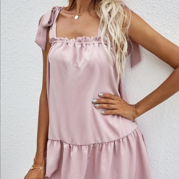 Knot Shoulder Ruffle Hem Cami Dress - Picture 3 of 4